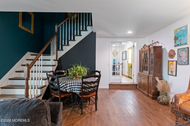 12 Thompson Avenue, Leonardo, NJ 07737