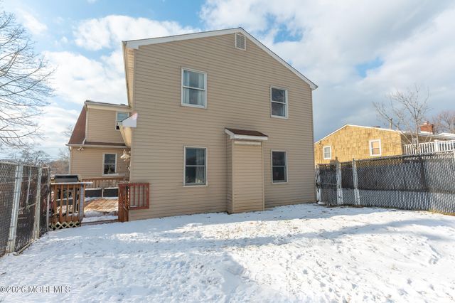 12 Thompson Avenue, Leonardo, NJ 07737