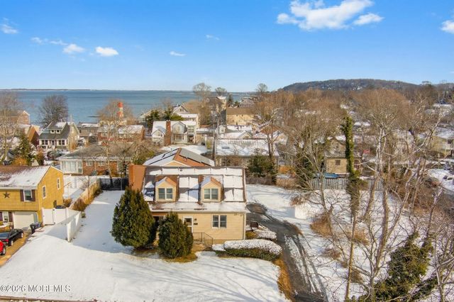 12 Thompson Avenue, Leonardo, NJ 07737