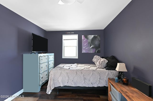 12 Thompson Avenue, Leonardo, NJ 07737