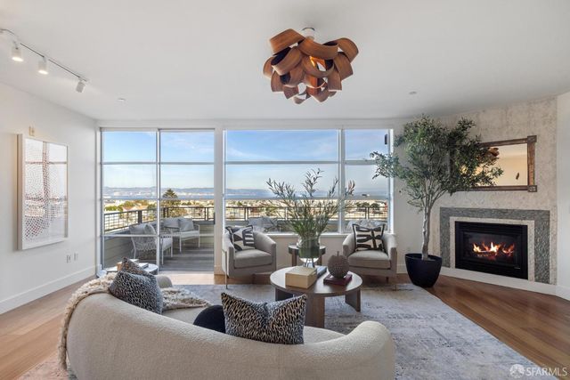 25 Sierra Street W605, San Francisco, CA 94107