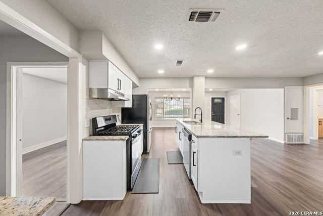 4402 Seabreeze Dr, San Antonio, TX 78222