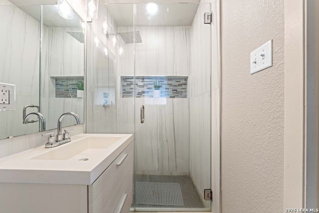 4402 Seabreeze Dr, San Antonio, TX 78222