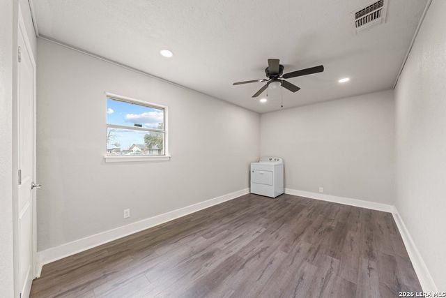 4402 Seabreeze Dr, San Antonio, TX 78222