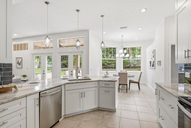 1159 W CURLEW PLACE, Tarpon Springs, FL 34689