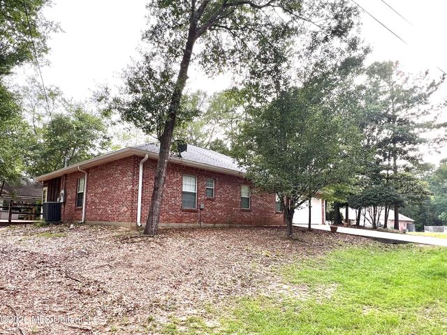 94186 Bayou Drive, Diamondhead, MS 39525