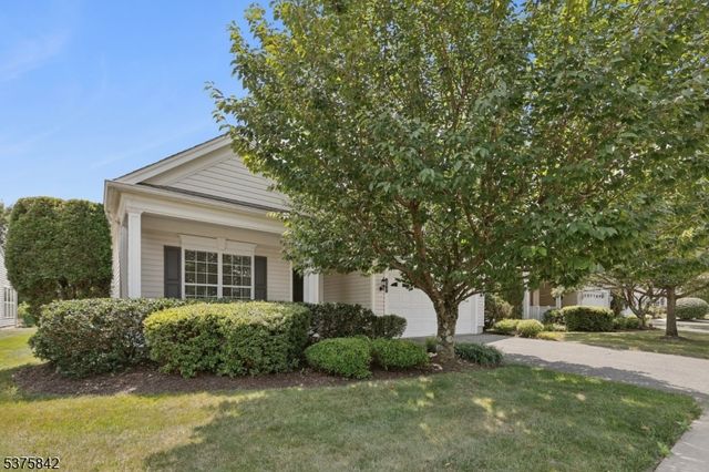 380 Windfall Ln, Franklin Twp., NJ 08873