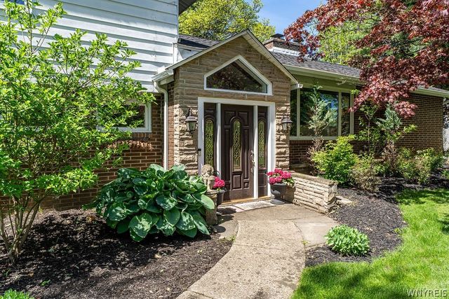 5326 Willow Lake Drive, Clarence, NY 14031