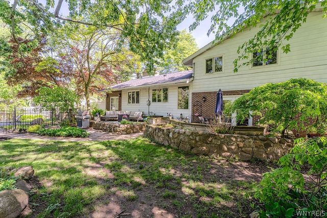 5326 Willow Lake Drive, Clarence, NY 14031