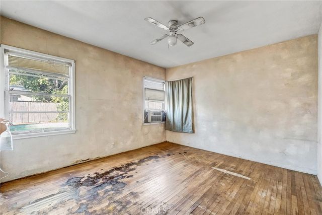 411 N Glenwood Place, Burbank, CA 91506