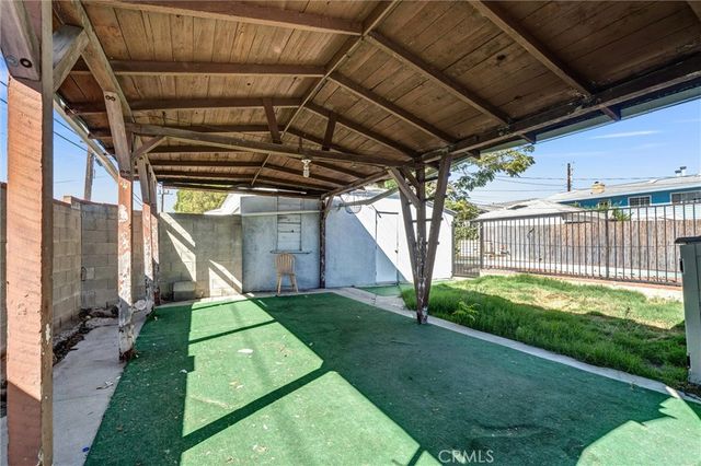 411 N Glenwood Place, Burbank, CA 91506