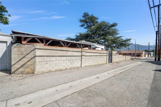411 N Glenwood Place, Burbank, CA 91506