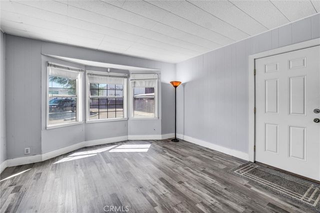 411 N Glenwood Place, Burbank, CA 91506