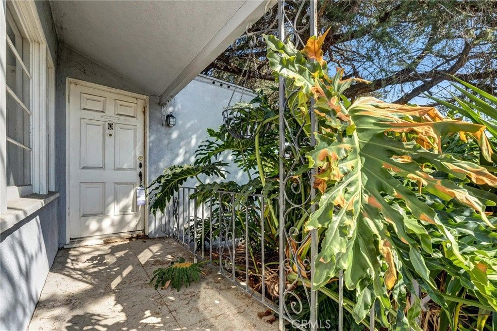 411 N Glenwood Place, Burbank, CA 91506 — photo 4