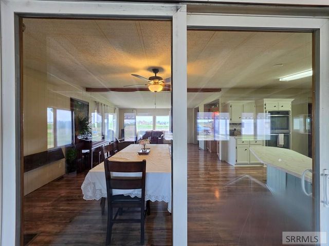 858 E 1000 N, Shelley, ID 83274