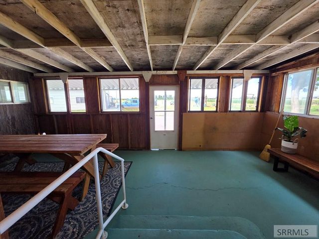 858 E 1000 N, Shelley, ID 83274