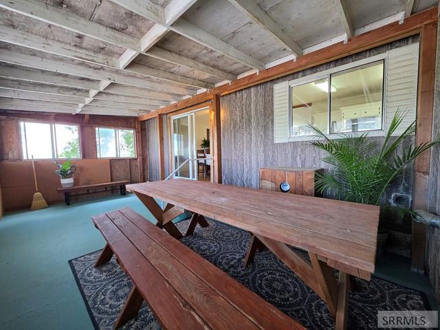 858 E 1000 N, Shelley, ID 83274
