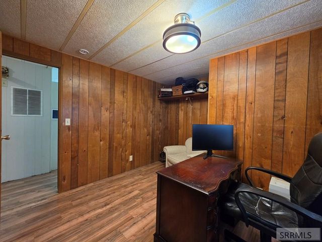 858 E 1000 N, Shelley, ID 83274