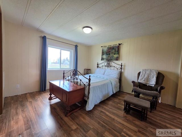 858 E 1000 N, Shelley, ID 83274