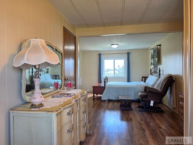 858 E 1000 N, Shelley, ID 83274