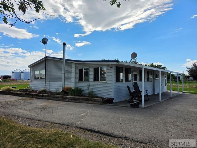 858 E 1000 N, Shelley, ID 83274