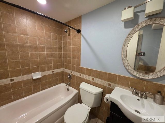 858 E 1000 N, Shelley, ID 83274