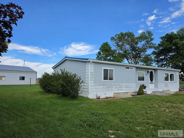 858 E 1000 N, Shelley, ID 83274