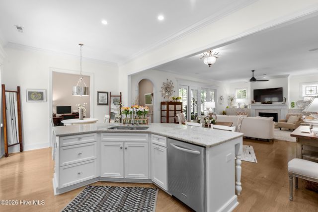 601 Bedminister Lane, Wilmington, NC 28405