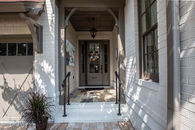 601 Bedminister Lane, Wilmington, NC 28405