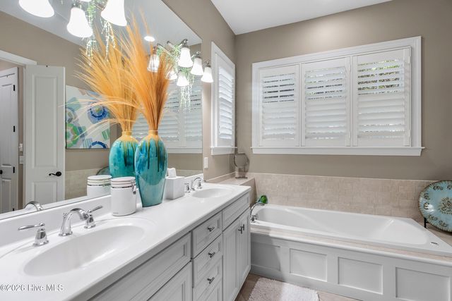 601 Bedminister Lane, Wilmington, NC 28405