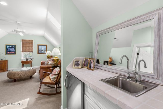 601 Bedminister Lane, Wilmington, NC 28405