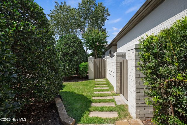 601 Bedminister Lane, Wilmington, NC 28405