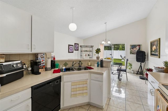 5936 LAKE FRONT DRIVE, Wesley Chapel, FL 33545