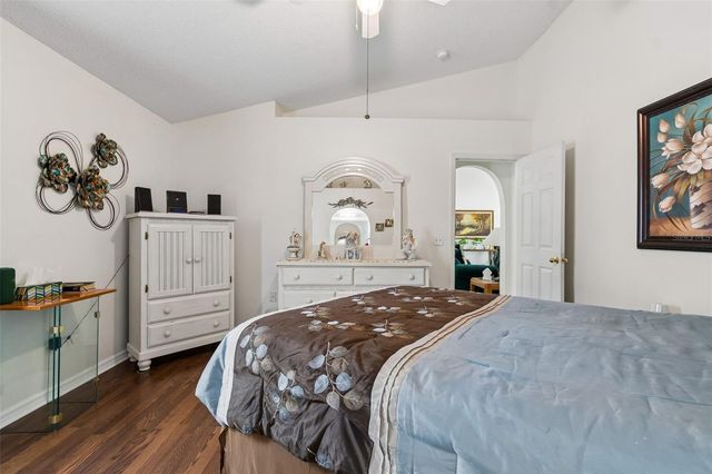 5936 LAKE FRONT DRIVE, Wesley Chapel, FL 33545