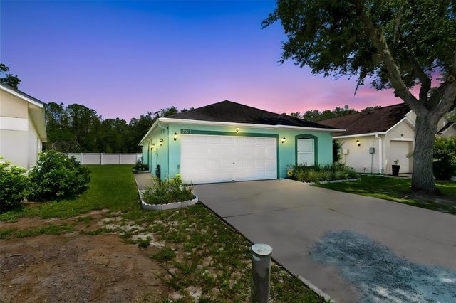 5936 LAKE FRONT DRIVE, Wesley Chapel, FL 33545
