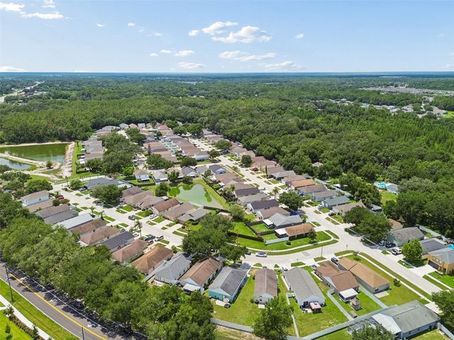 5936 LAKE FRONT DRIVE, Wesley Chapel, FL 33545