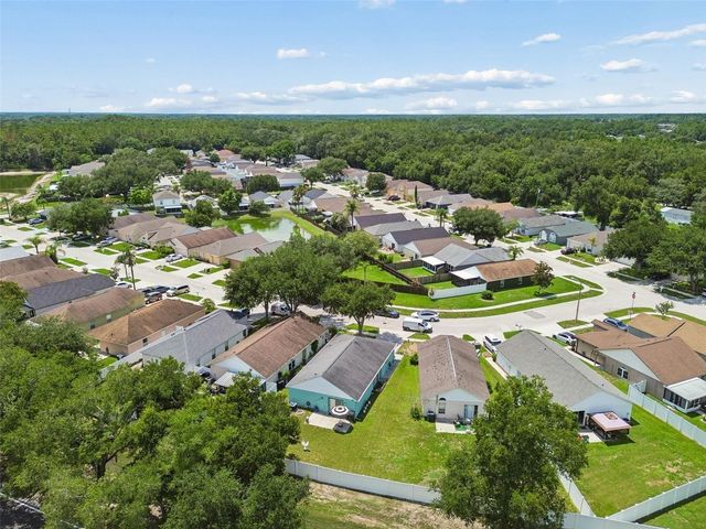 5936 LAKE FRONT DRIVE, Wesley Chapel, FL 33545
