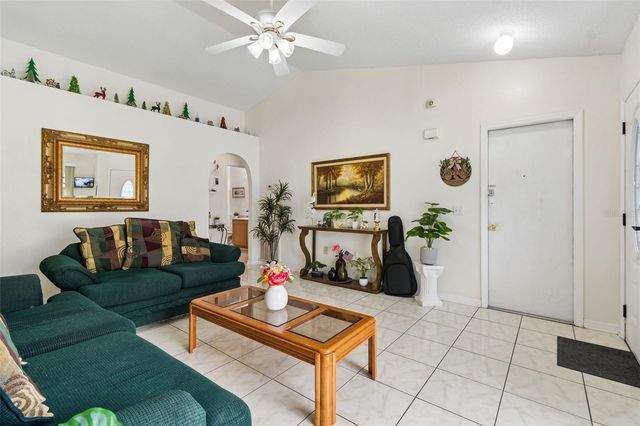 5936 LAKE FRONT DRIVE, Wesley Chapel, FL 33545