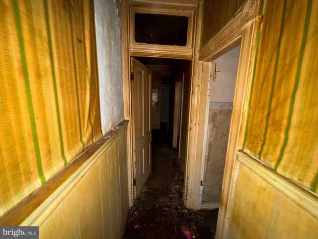 105 N FULTON AVE, Baltimore, MD 21223