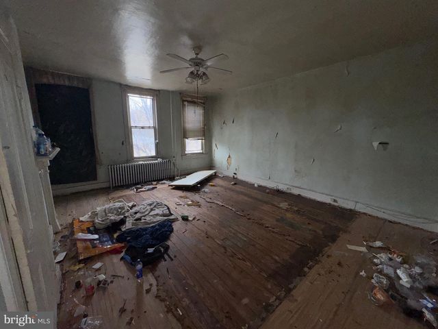 105 N FULTON AVE, Baltimore, MD 21223