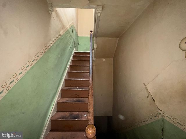 105 N FULTON AVE, Baltimore, MD 21223