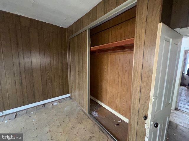 105 N FULTON AVE, Baltimore, MD 21223