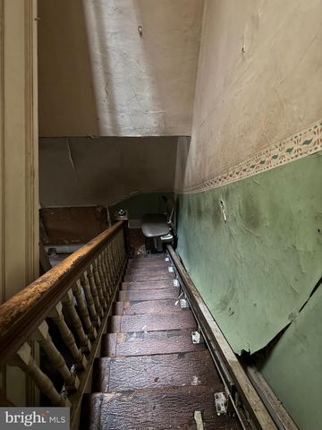 105 N FULTON AVE, Baltimore, MD 21223