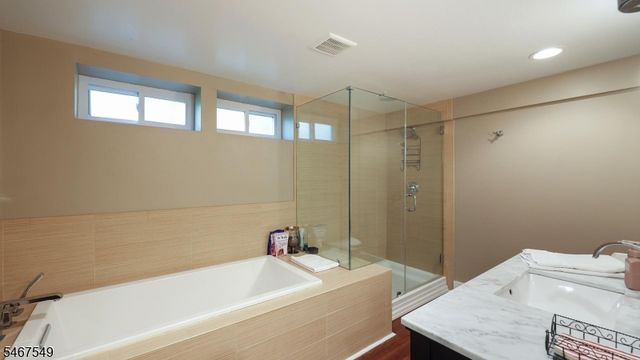 1 Katherine Dr, Warren Twp., NJ 07059