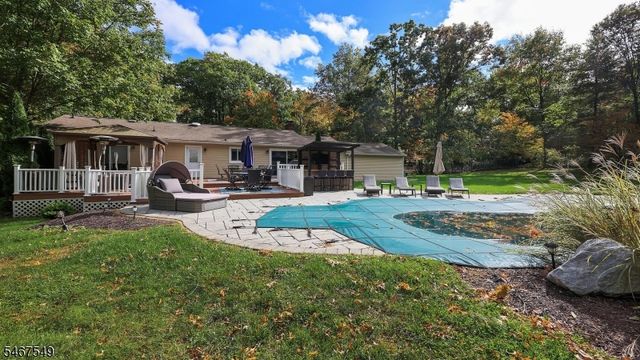 1 Katherine Dr, Warren Twp., NJ 07059