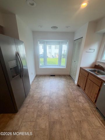 603 Buckingham Circle, Middletown, NJ 07748