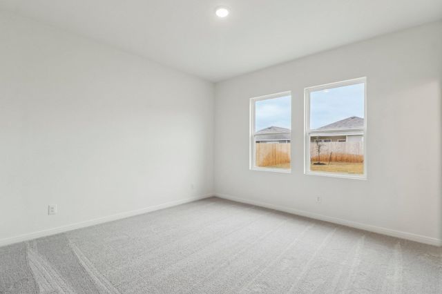 716 Huelva St, Loris, SC 29569