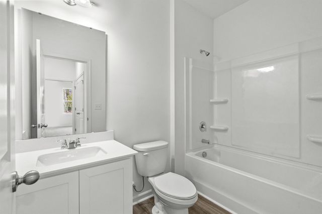 716 Huelva St, Loris, SC 29569