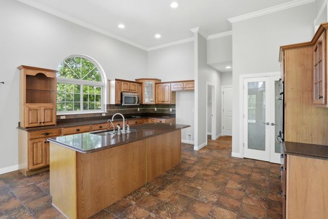 5010 STEEPLECHASE DR, Columbia, MO 65203