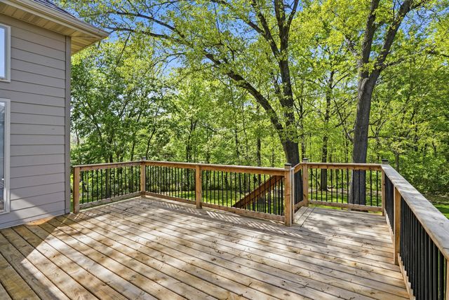 5010 STEEPLECHASE DR, Columbia, MO 65203